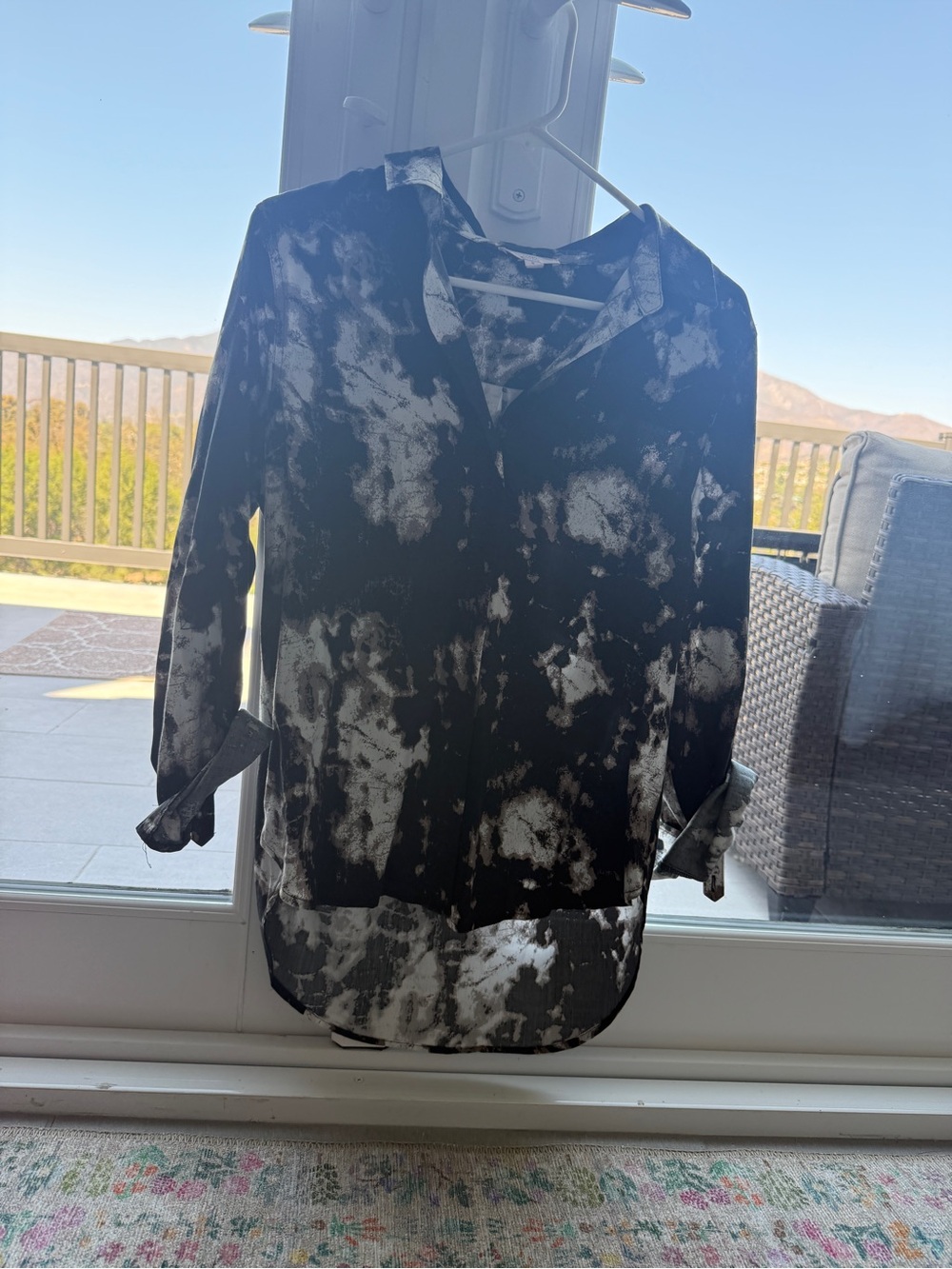 Como Vintage Black and White Tie-Dye Button Down Shirt